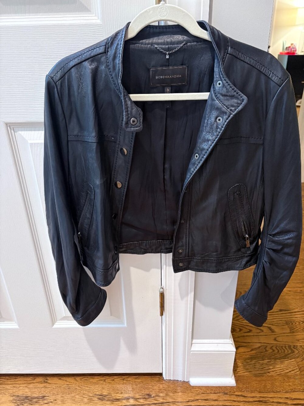 BCBGMAXAZRIA Black Genuine Leather Cropped Moto Jacket M